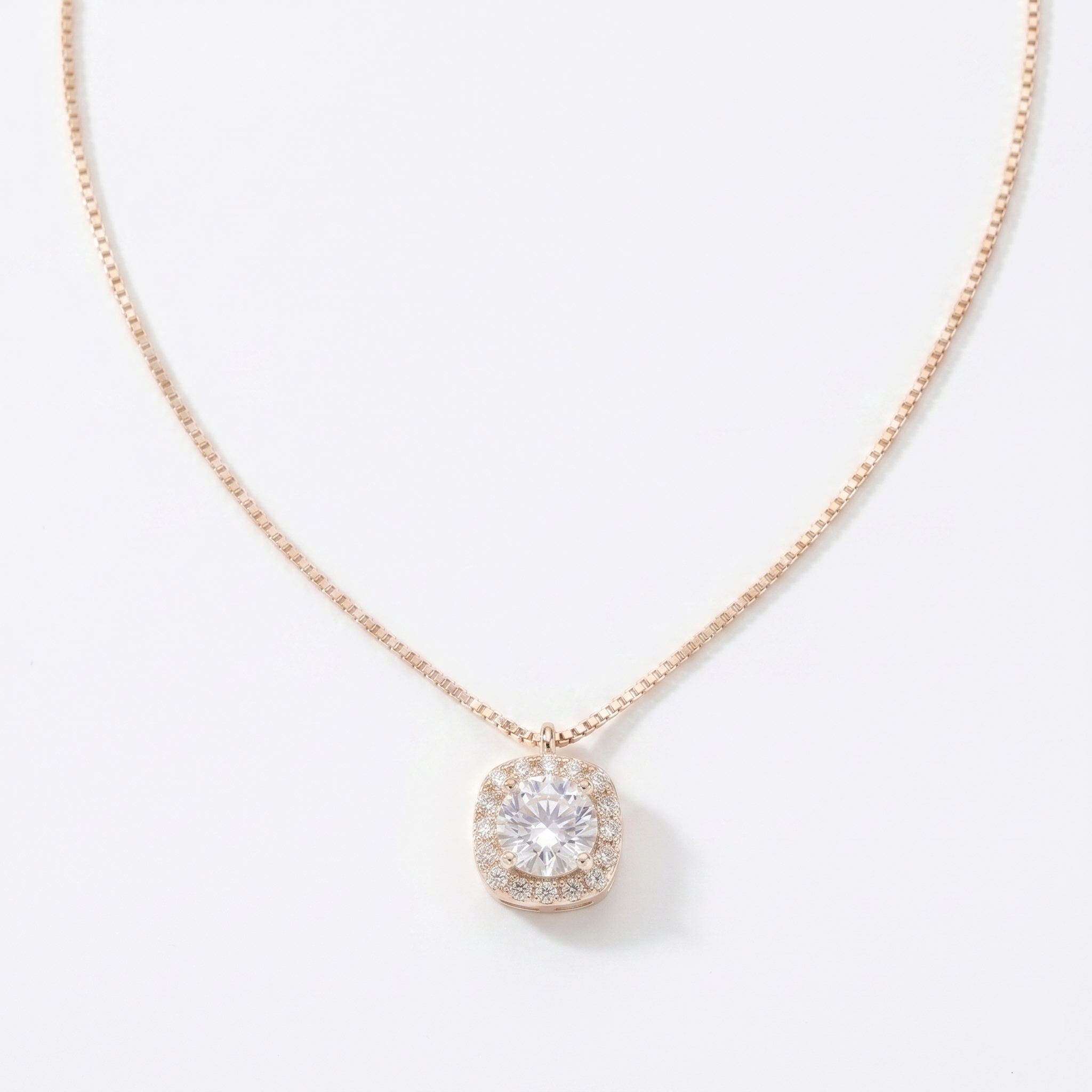 The Aris Pendant Necklace in Sterling Silver